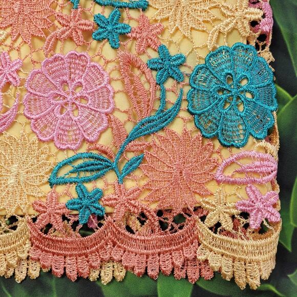 Ark & Co Pastel Crochet 2 piece Skirt & Crop Top size Medium - Picture 11 of 15